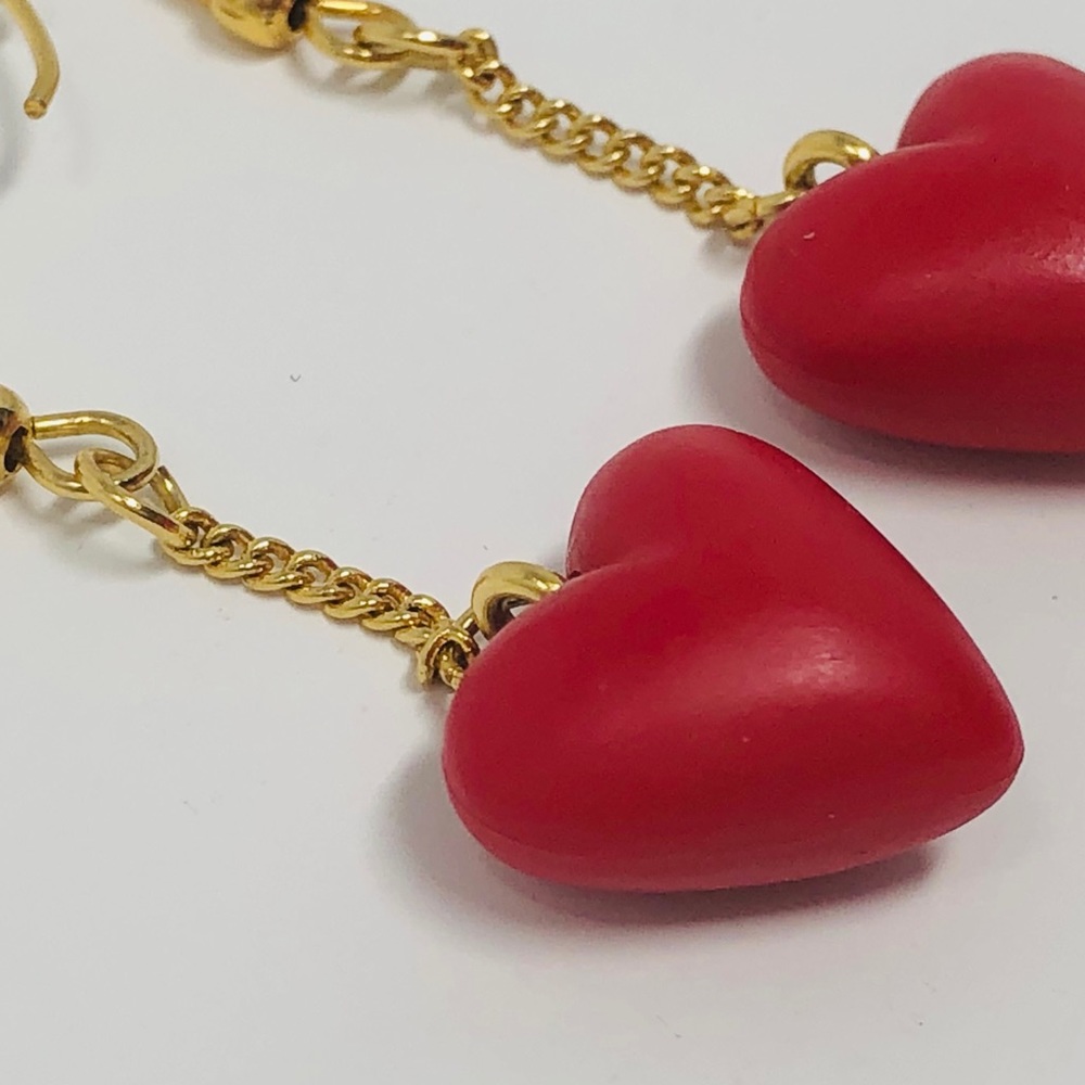 HEART DANGLE EARRINGS